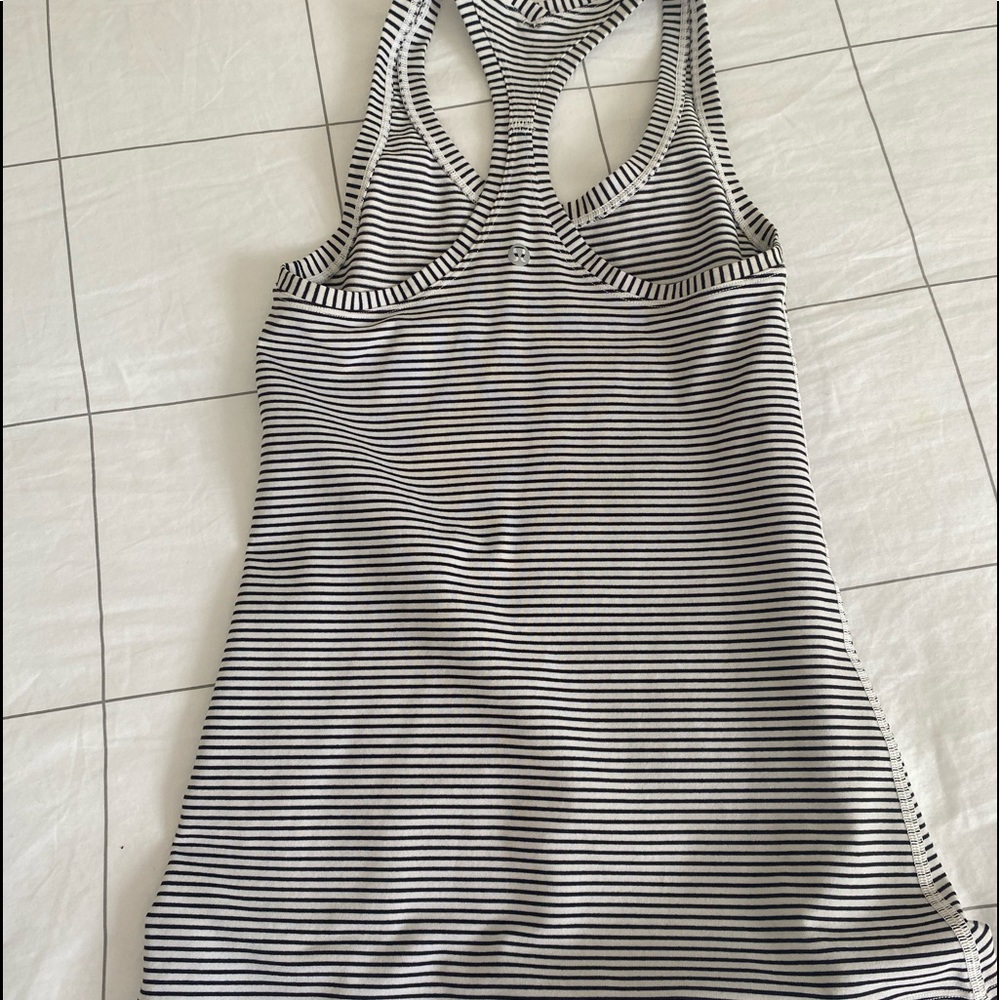 Lululemon racetrack tank